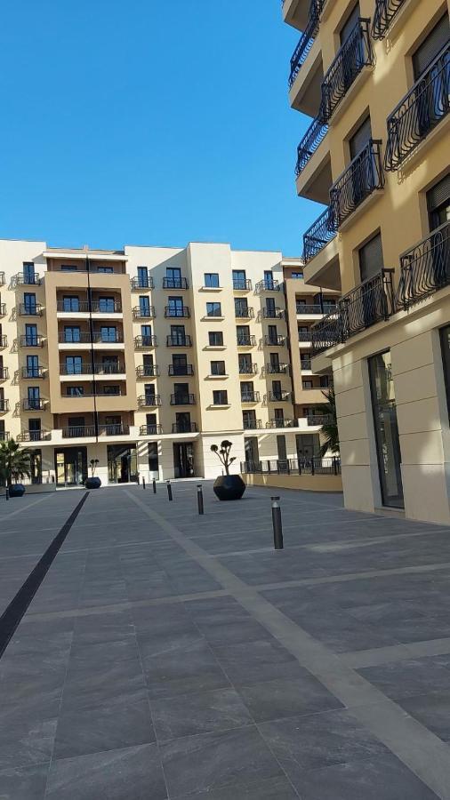 Green Hills By Rent A Car Mi Podgorica Luaran gambar